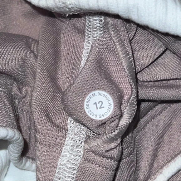 Lululemon Ribbed Nulu Asymmetrical Yoga Bra Size 12 - Picture 6 of 6